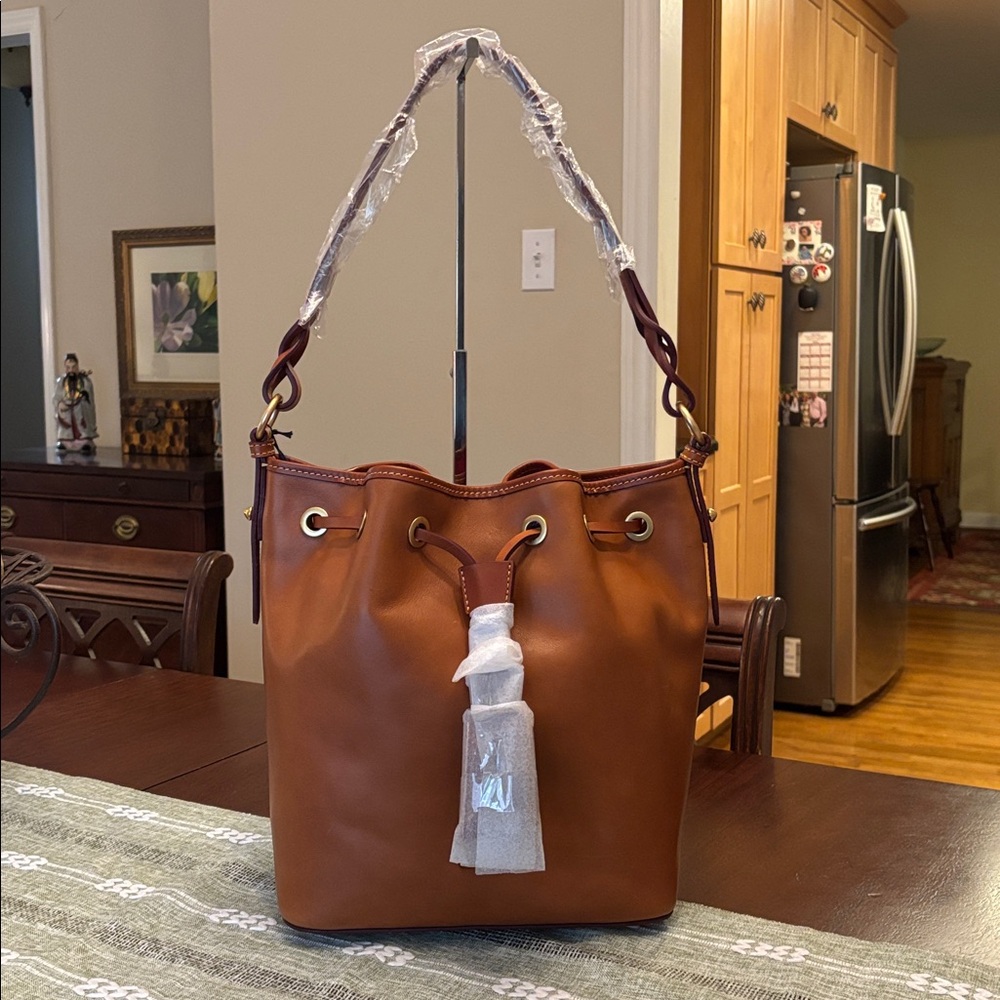 Dooney & Bourke Florentine Drawstring Bag in Natural NWT - Picture 2 of 9